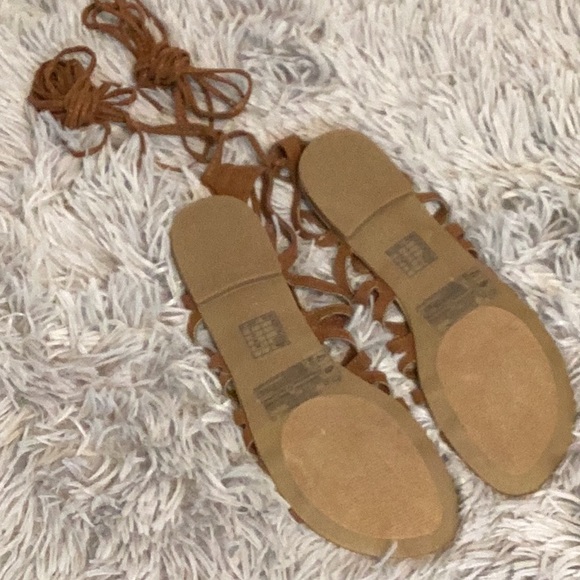 Forever 21 Roman sandals 2 pair size 7 - Picture 3 of 5